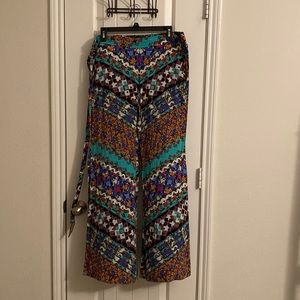 Jessica Simpson Pattern Flowy Pants- Large